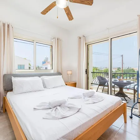 Pernera Blue Villa *