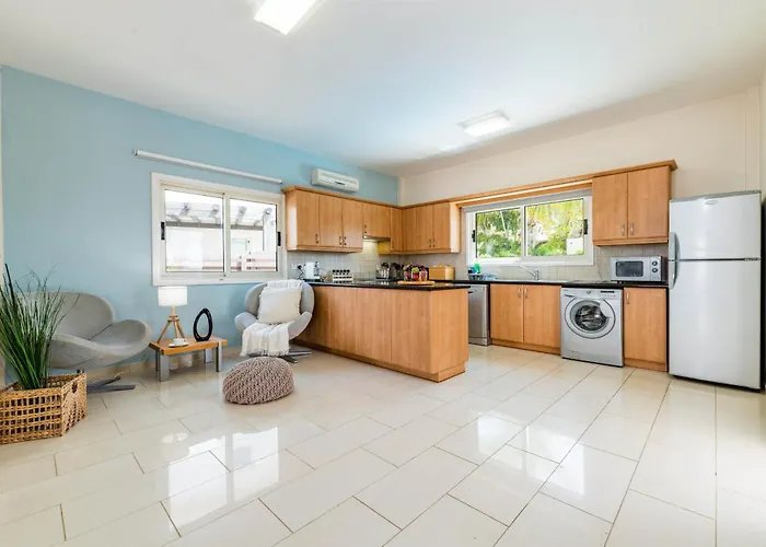 Villa Pernera Blue *